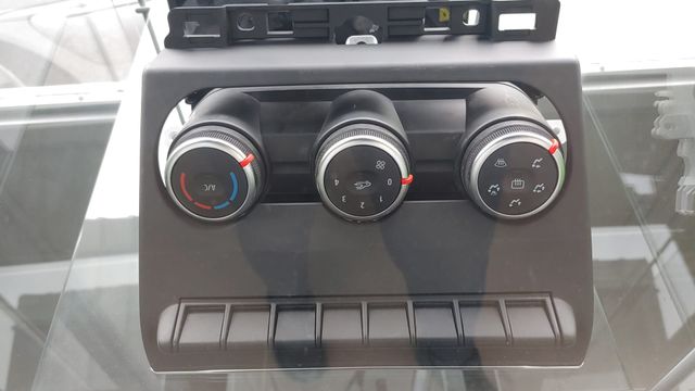 Mando Clima + Marco + Botón Warning 275006130R