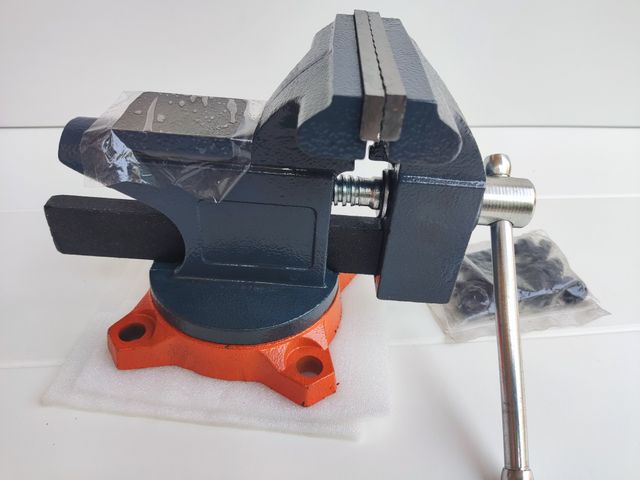 Tornillo de banco giratorio