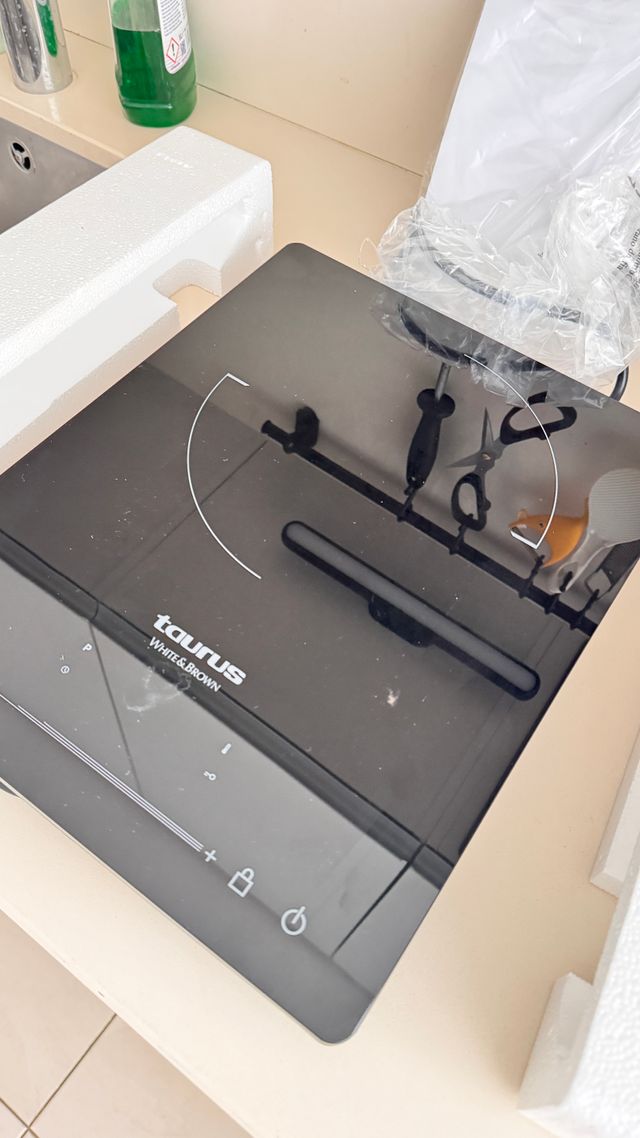 Placa Inducción Taurus Darkfire 2000W