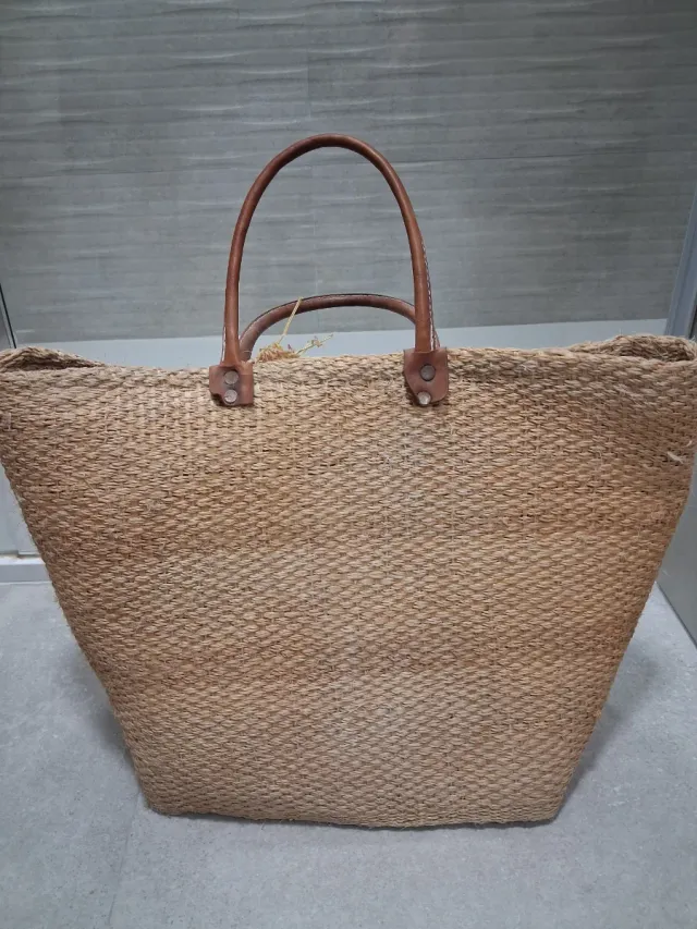 Bolso de playa de rafia