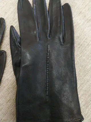 Guantes de mujer negros