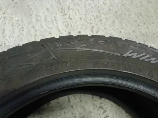 Neumáticos Invierno 265/45R20