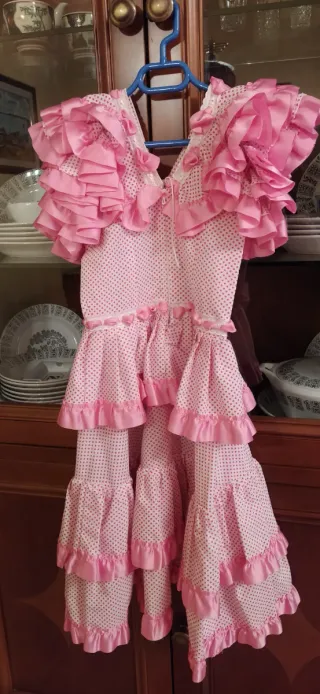 Traje de Sevillana Rosa con Volantes