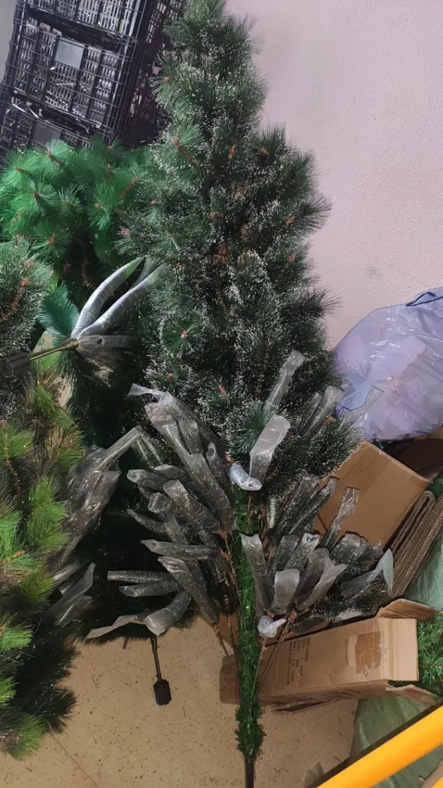 Lote Árboles Navidad Artificiales Verdes