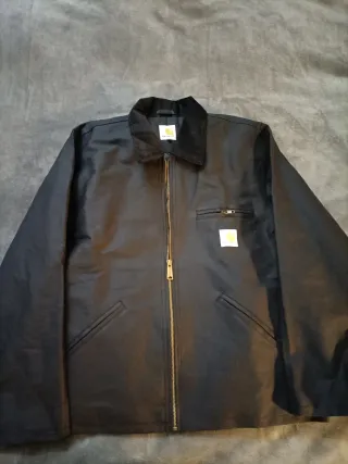 Chaqueta Carhartt Detroit Negra