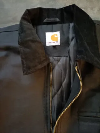 Chaqueta Carhartt Detroit Negra