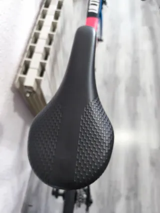 Bicicleta de carretera Btwin Talla M