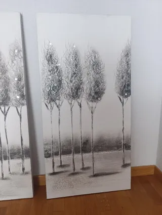 Quadri moderni con alberi astratti