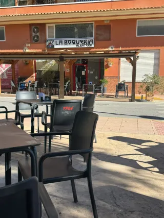 Se traspasa restaurante en Albatera