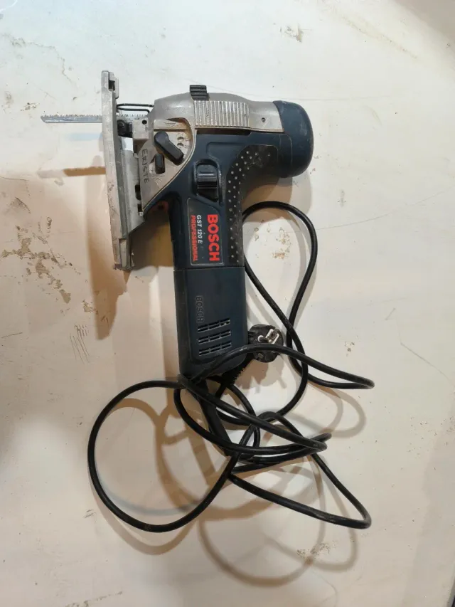 Caladora Bosch GST 120 E Profesional