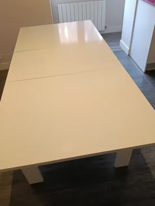 Mesa de comedor extensible blanca