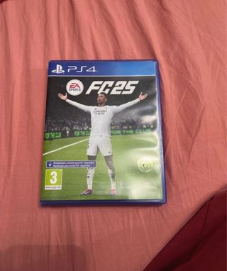 PS4 400GB Negra - Buen Estado