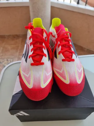 Botas de fútbol Adidas F50 PRO FG Talla 41.5