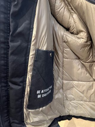 Plumas Oakwood Talla S con Capucha y Pelo