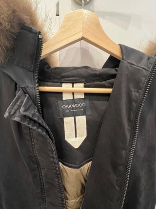 Plumas Oakwood Talla S con Capucha y Pelo