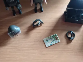 Playmobil Coche Policia y Figuras