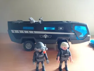 Playmobil Coche Policia y Figuras