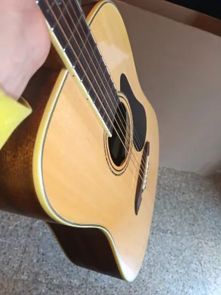 Guitarra Álvarez AD60 como nueva