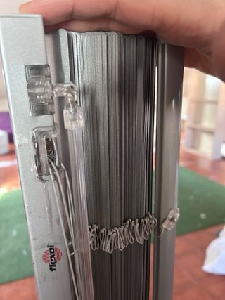 Venecianas de aluminio. Tengo 2, el precio es de 1