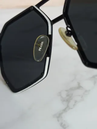 Occhiali da sole Prada