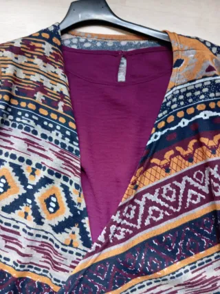 Conjunto chaqueta y blusa estampado étnico