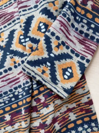 Conjunto chaqueta y blusa estampado étnico