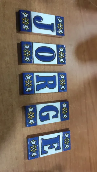 Lote 736 letras y números de azulejos