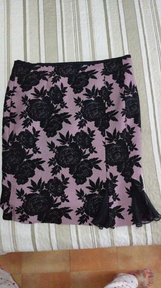 Traje chaqueta falda floral