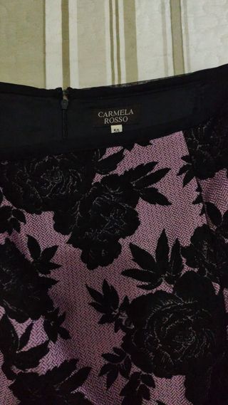 Traje chaqueta falda floral