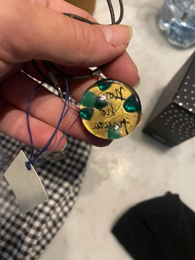 Ciondolo rotondo oro e verde