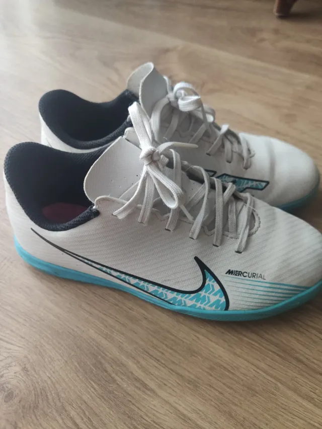 Zapatillas niño fútbol sala Nike Mercurial T34