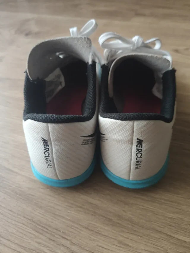 Zapatillas niño fútbol sala Nike Mercurial T34