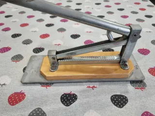 Cascador Frutos Secos Cocodrilo