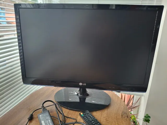 TV LG 27 LED Full HD Monitor TV