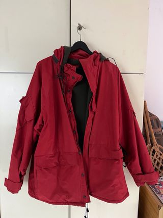 Parka gruesa impermeable acolchada