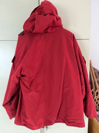 Parka gruesa impermeable acolchada