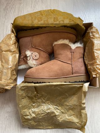 UGG mini