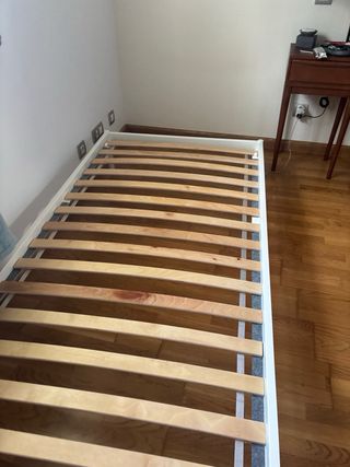 Base de cama Ikea blanca