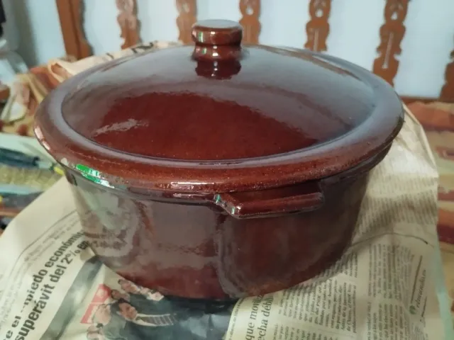 Casseruola grande in terracotta