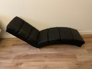 Divano nero in similpelle Dimensioni: 186 x 55 x 89