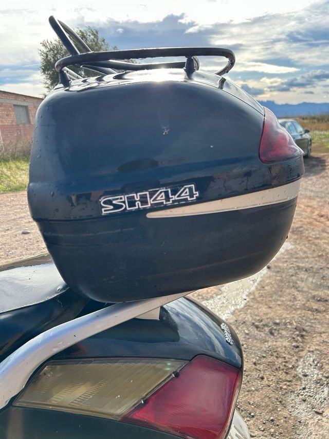 Aprilia Atlantic 250 Sprint Negra