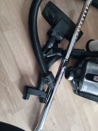 Aspiradora Tesla Bagless