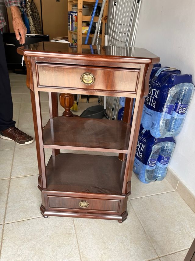 Mesas auxiliares en madera maciza