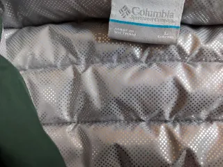 Cazadora Columbia verde y gris