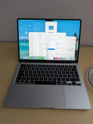 MacBook Air 13 M4 2025