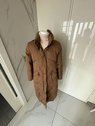 Plumífero Mango Marrón Largo