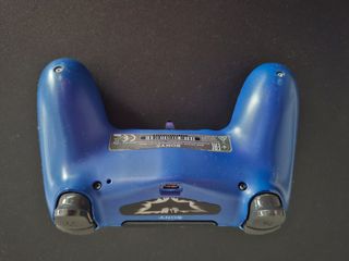 PS4 (PlayStation 4) + FIFA 20 + Mandos