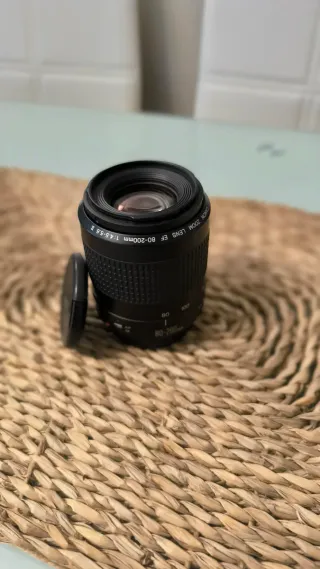 Cámara Canon EOS 200D + 3 Objetivos