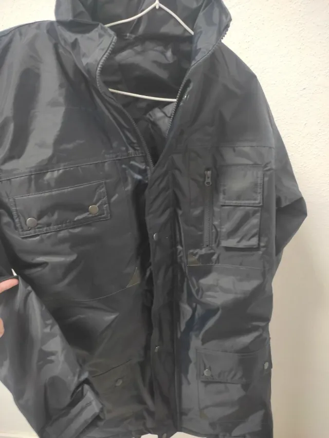 Abrigo de trabajo Talla L  NUEVO