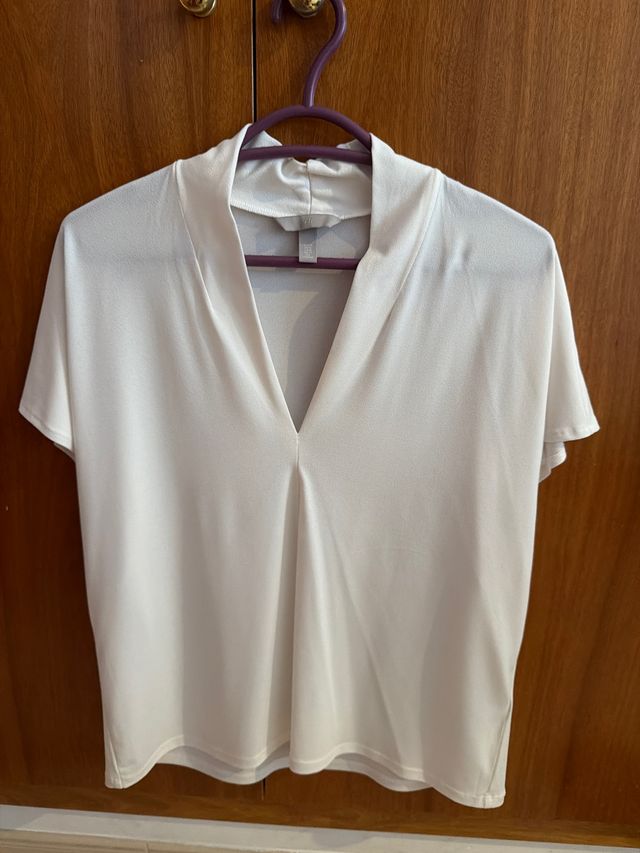 Blusa H&M Blanca Talla M  Escote muy bonito